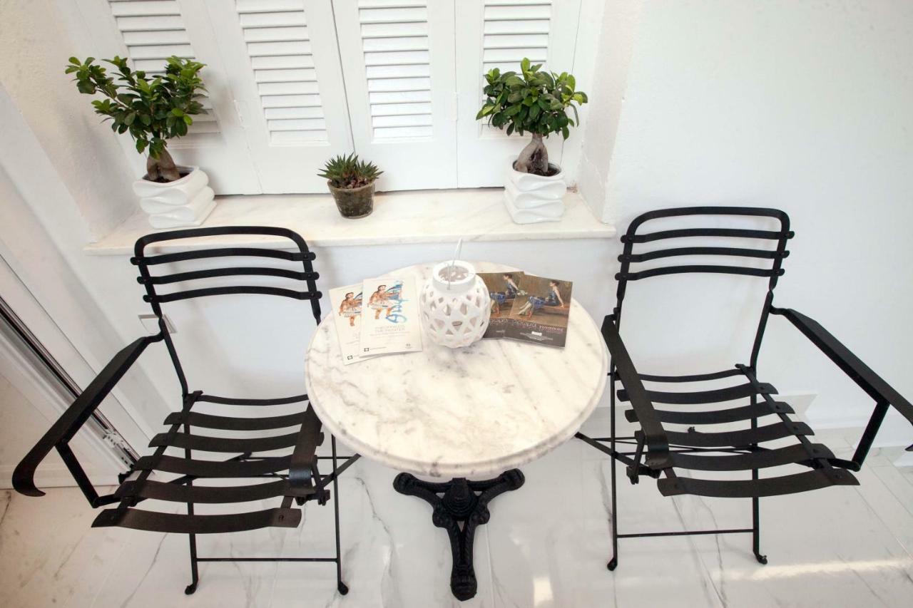 All You Need Is Nafplio Apartment Bagian luar foto
