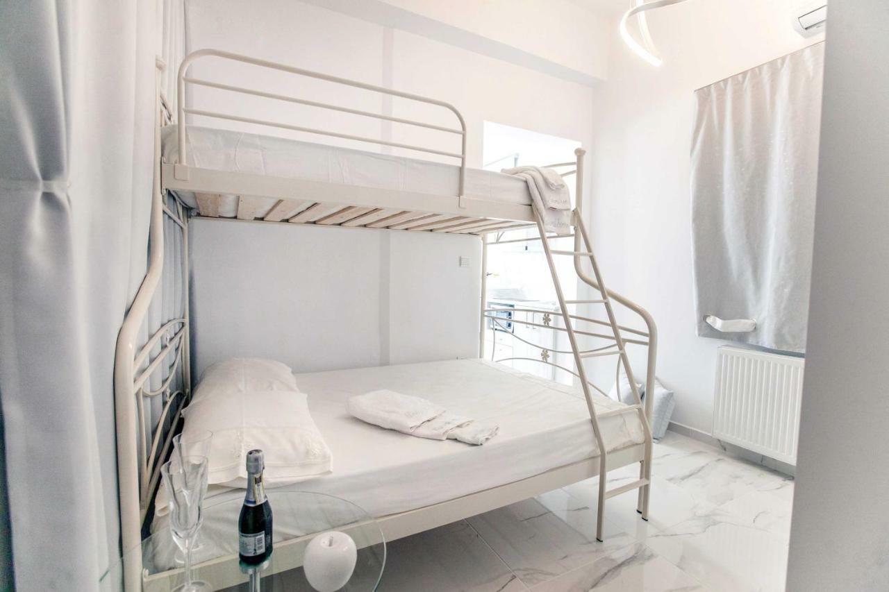All You Need Is Nafplio Apartment Bagian luar foto
