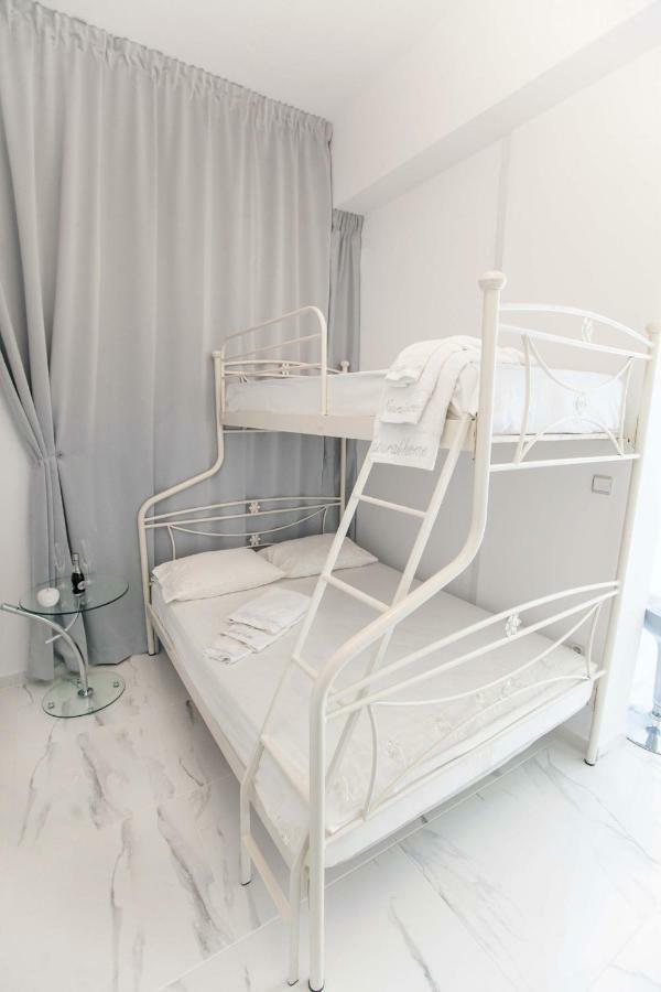 All You Need Is Nafplio Apartment Bagian luar foto