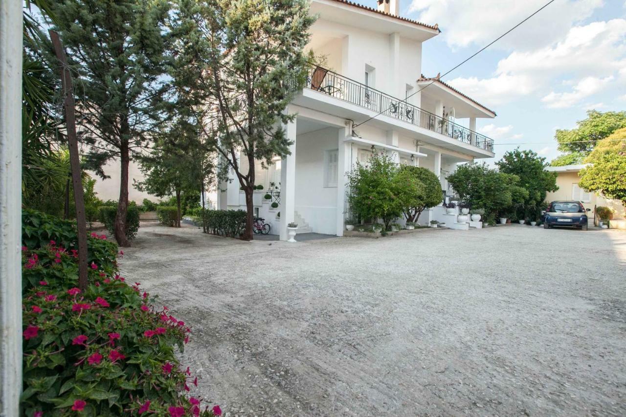 All You Need Is Nafplio Apartment Bagian luar foto