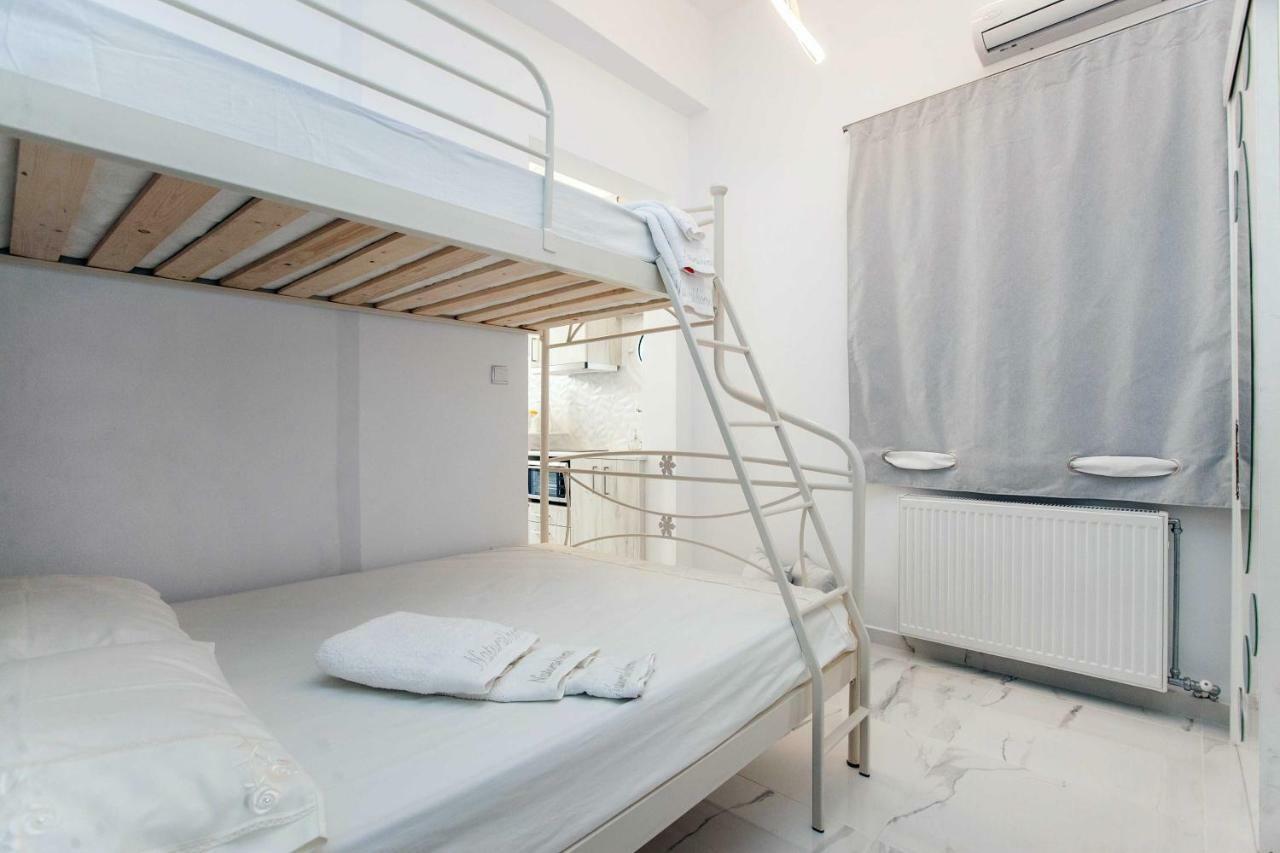 All You Need Is Nafplio Apartment Bagian luar foto